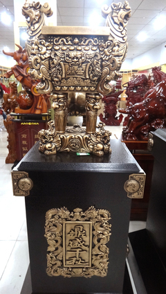 鼎盛千秋，禮贏天下——探析臨沂瑞德文化傳媒2.2米龍鼎的商務(wù)與慶典價值